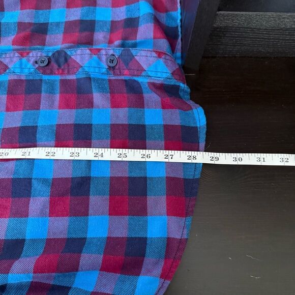 Duluth Trading Co Flannel Shirt Womens Sz XL Red Blue Plaid Button Up Outdoor - Picture 12 of 12